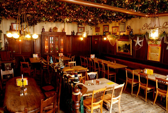 Frühstückstreff Duisburg am 1. Sonntag des Monats im Brauhaus Webster